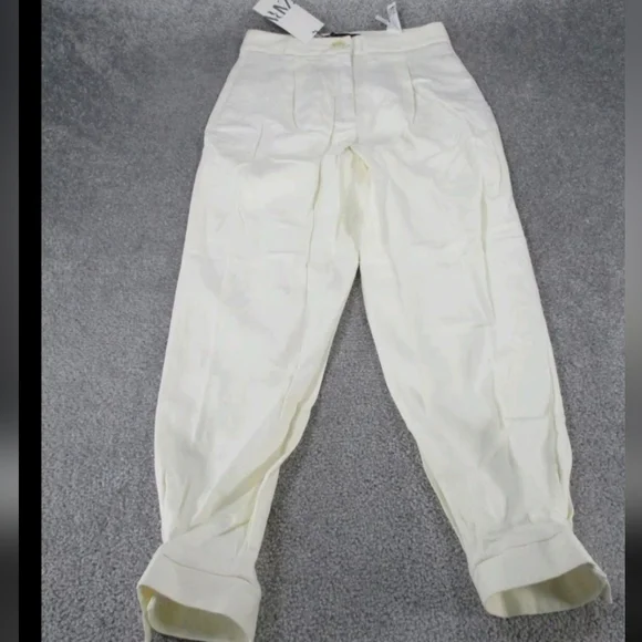 Zara Cream Pleated Trousers - Picture 3 of 11